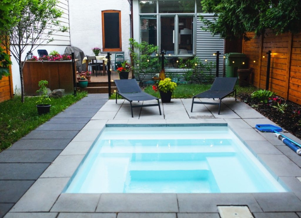 small backyard plunge pool